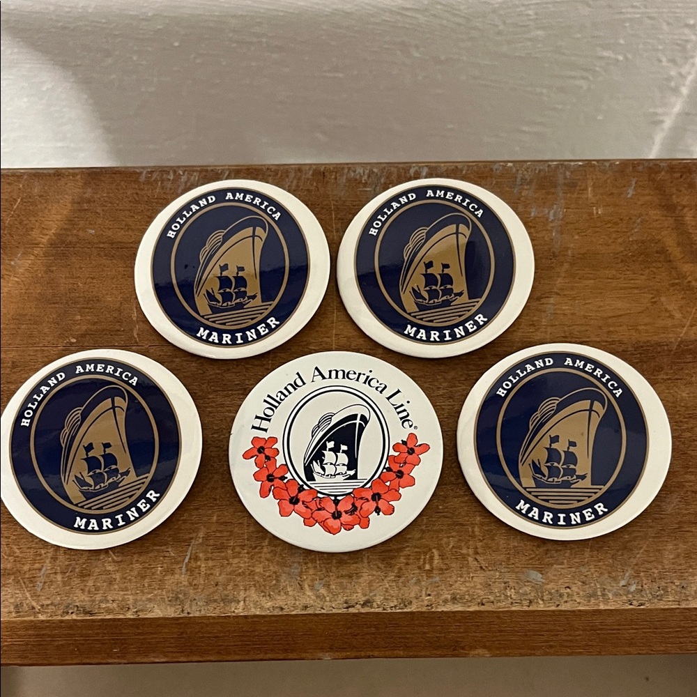 Holland America Line Mariner Button Set five round buttons Blue White Gold Ship